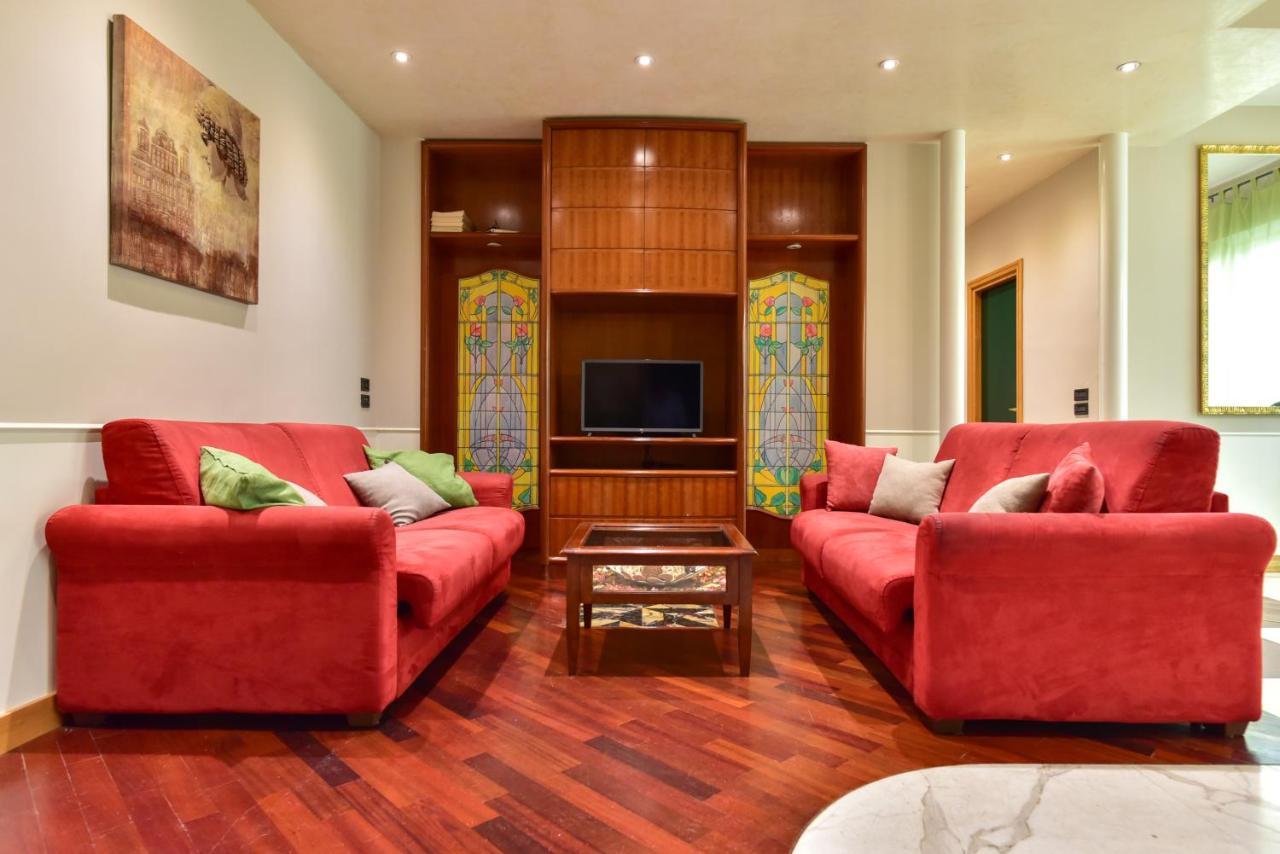 Elegant & Cozy Apartment In The Heart Of Rom Exterior foto